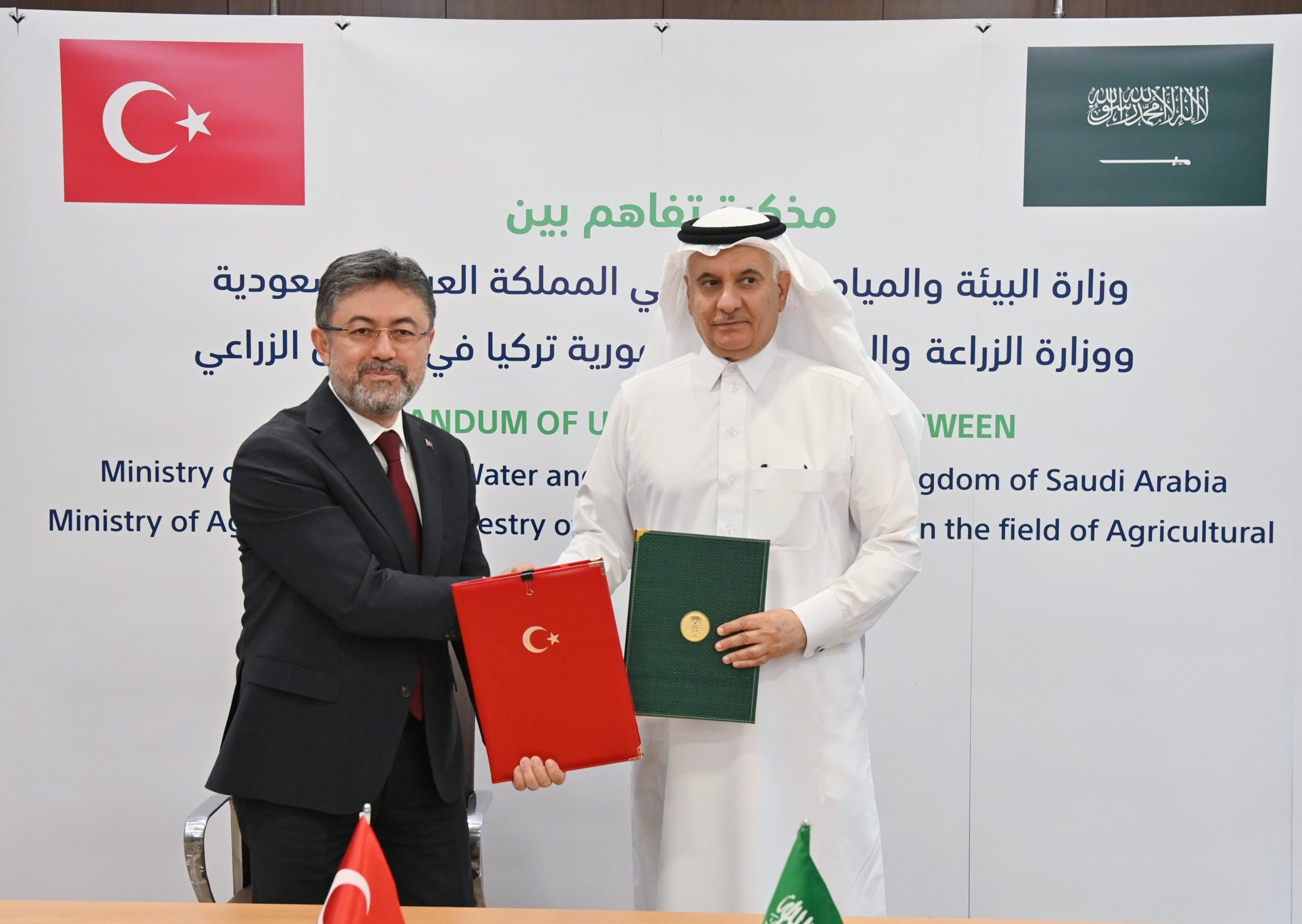 Birçok alanda başarılı işbirliği yürüten Türkiye, Suudi Arabistan ile yeni bir anlaşmaya imza attı.